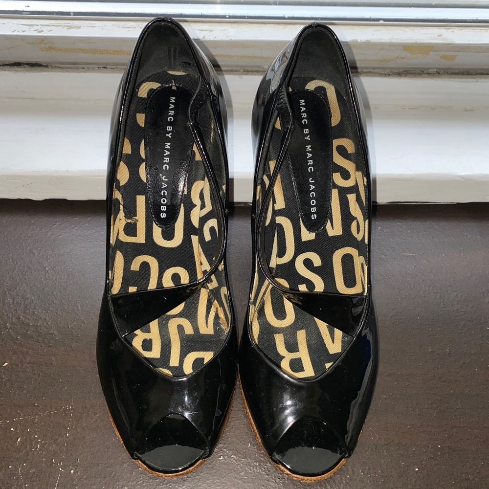 Marc Jacobs black heels